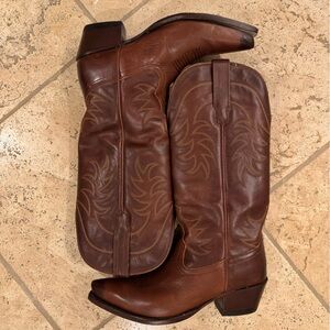Tecovas “Annie” Brown Cowboy Boots with Stitch Detailing